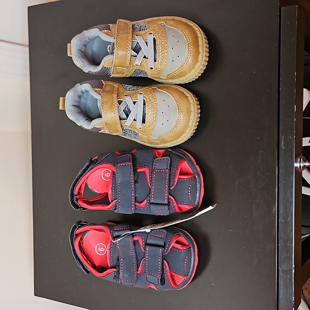 Toddler Sneakers and Sandals size 6